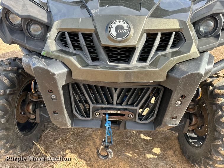 image for item OM9822 2019 Can-Am Commander XT 1000R utility vehicle