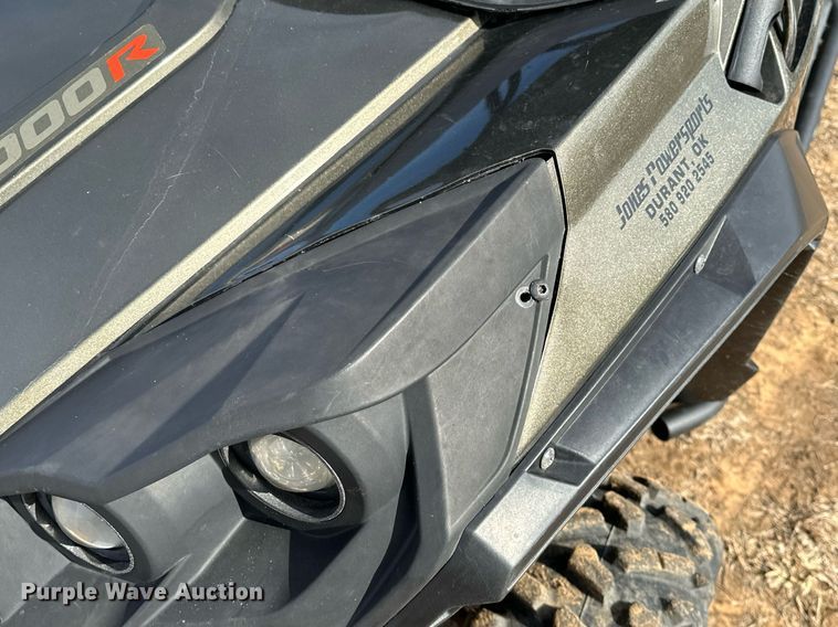 image for item OM9822 2019 Can-Am Commander XT 1000R utility vehicle