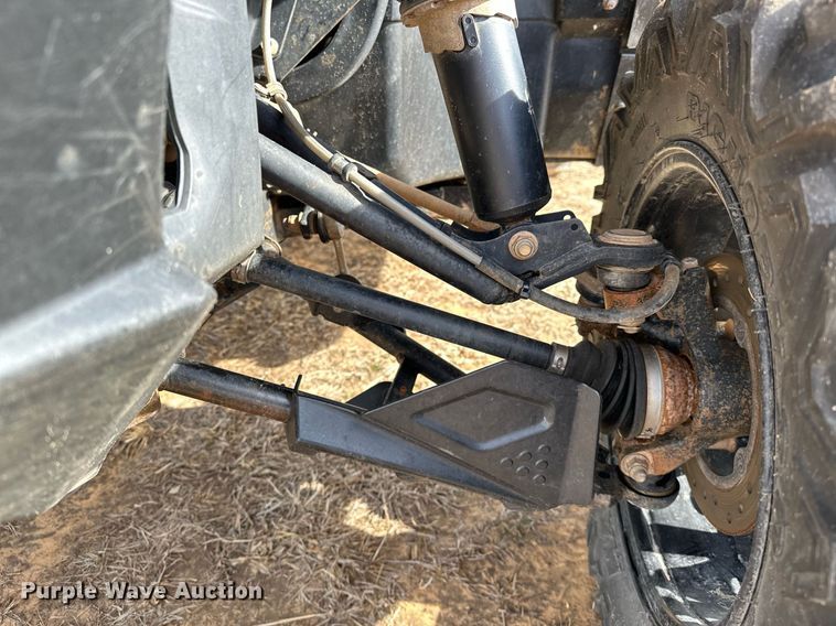 image for item OM9822 2019 Can-Am Commander XT 1000R utility vehicle