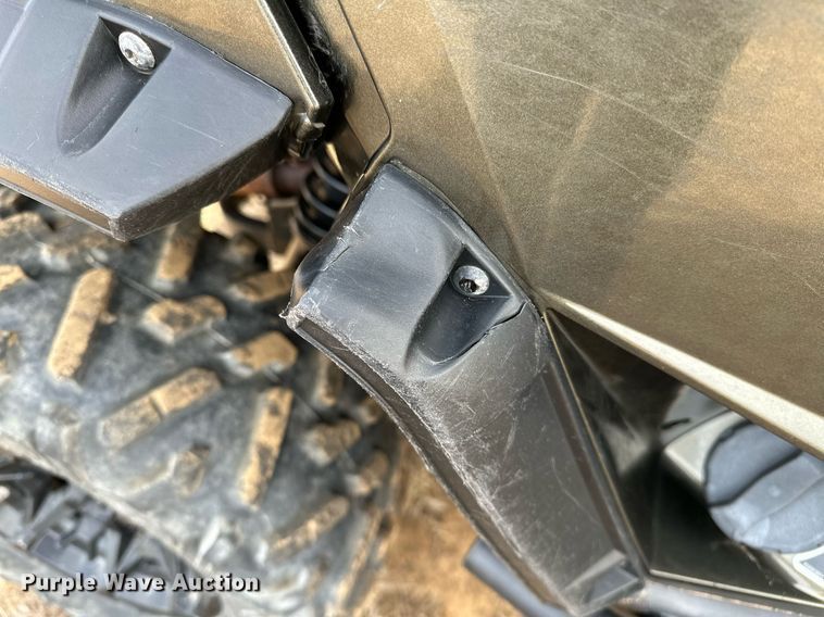 image for item OM9822 2019 Can-Am Commander XT 1000R utility vehicle