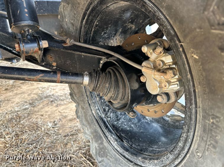 image for item OM9822 2019 Can-Am Commander XT 1000R utility vehicle