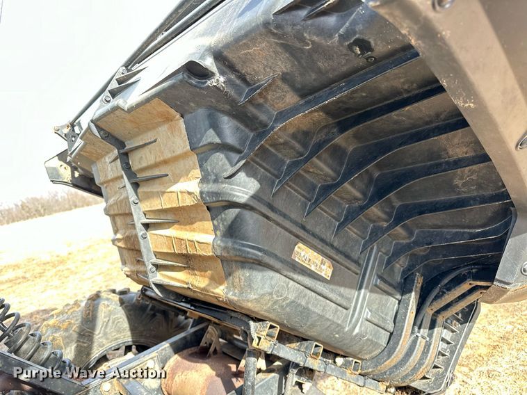 image for item OM9822 2019 Can-Am Commander XT 1000R utility vehicle