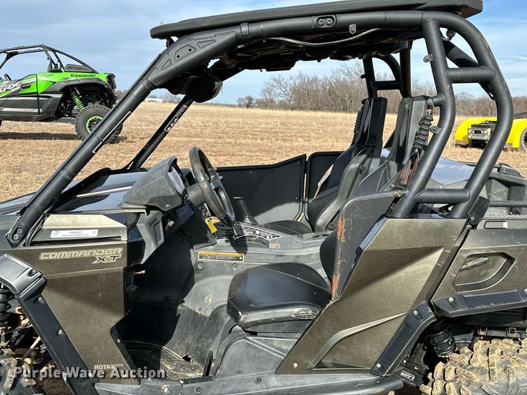 image for item OM9822 2019 Can-Am Commander XT 1000R utility vehicle