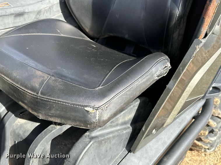 image for item OM9822 2019 Can-Am Commander XT 1000R utility vehicle