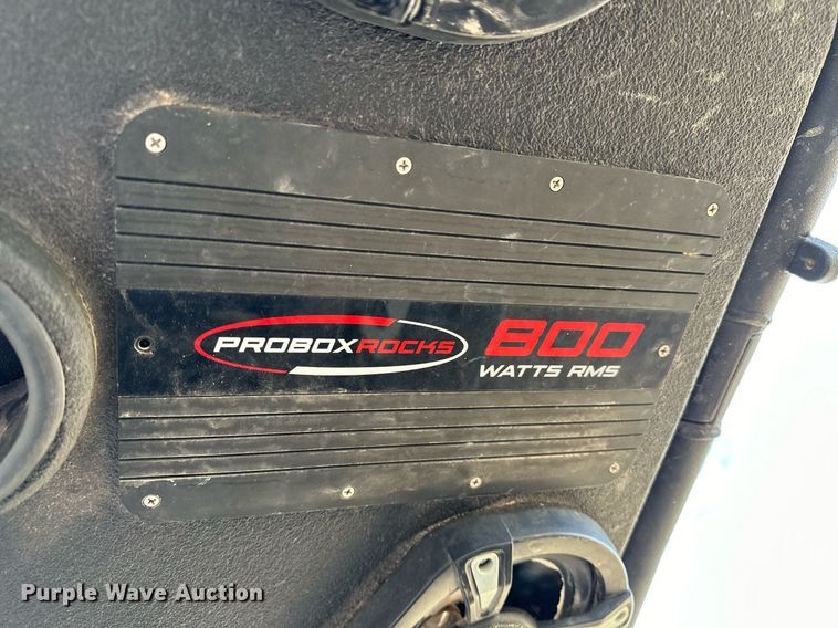 image for item OM9822 2019 Can-Am Commander XT 1000R utility vehicle