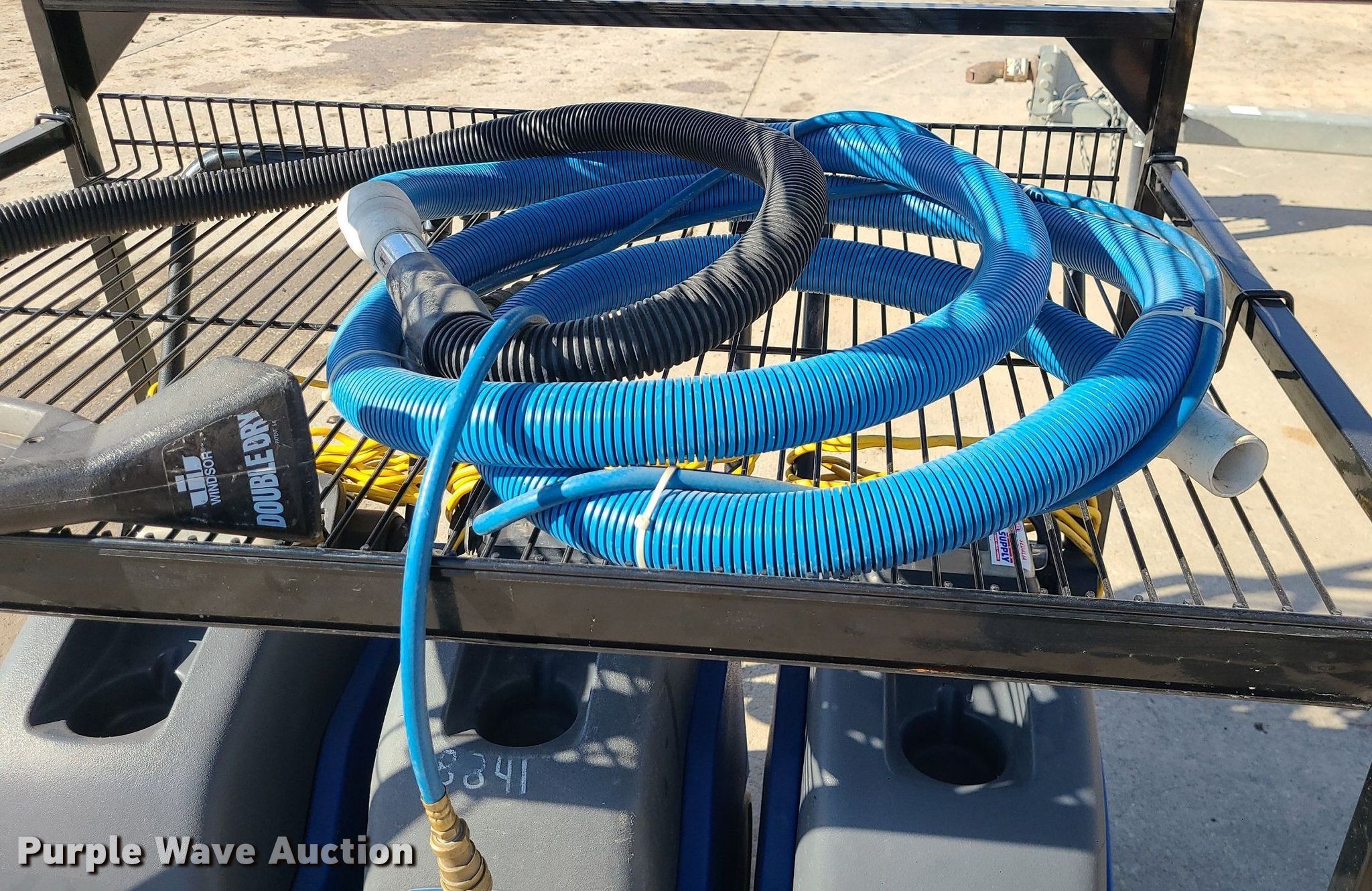 (4) Windsor Carpet cleaners in Sedalia, MO Item MQ9609 for sale