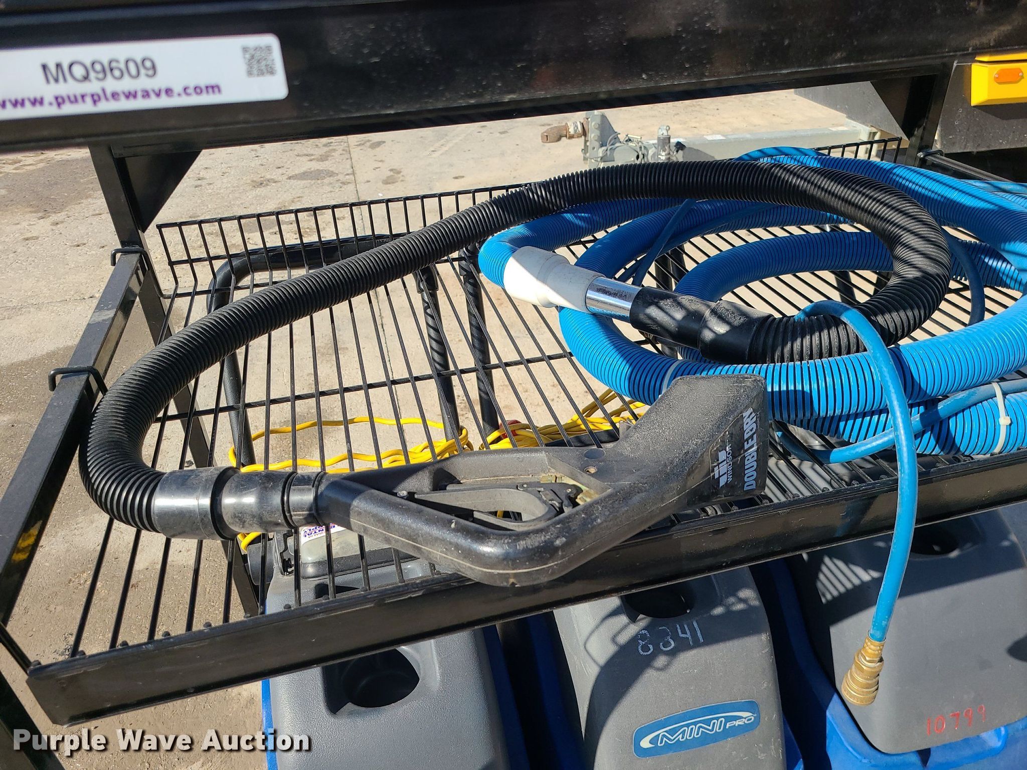 (4) Windsor Carpet cleaners in Sedalia, MO Item MQ9609 for sale