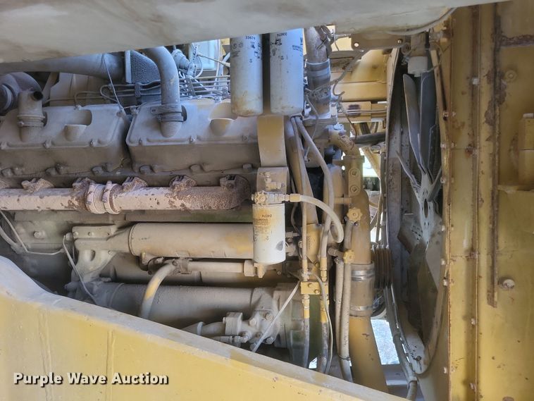 image for item DK1176 1996 Caterpillar 775B haul truck