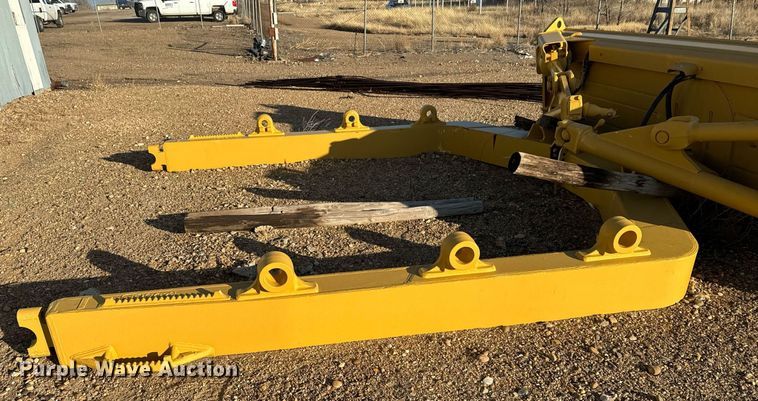 image for item DK6752 Caterpillar EI00029 dozer blade