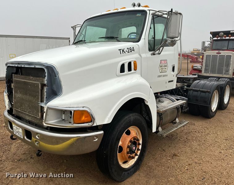 image for item DK6761 2007 Sterling L-Line semi truck