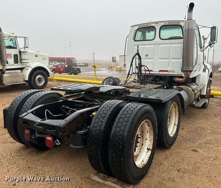image for item DK6761 2007 Sterling L-Line semi truck