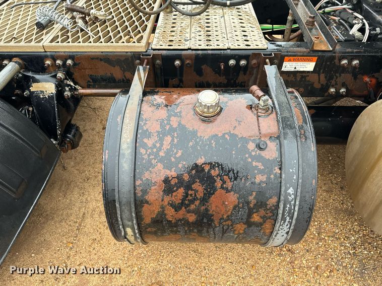 image for item DK6761 2007 Sterling L-Line semi truck