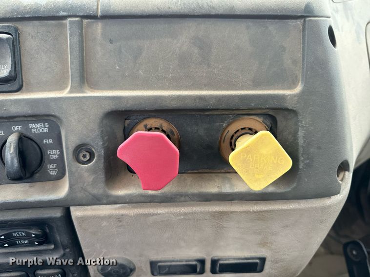 image for item DK6761 2007 Sterling L-Line semi truck