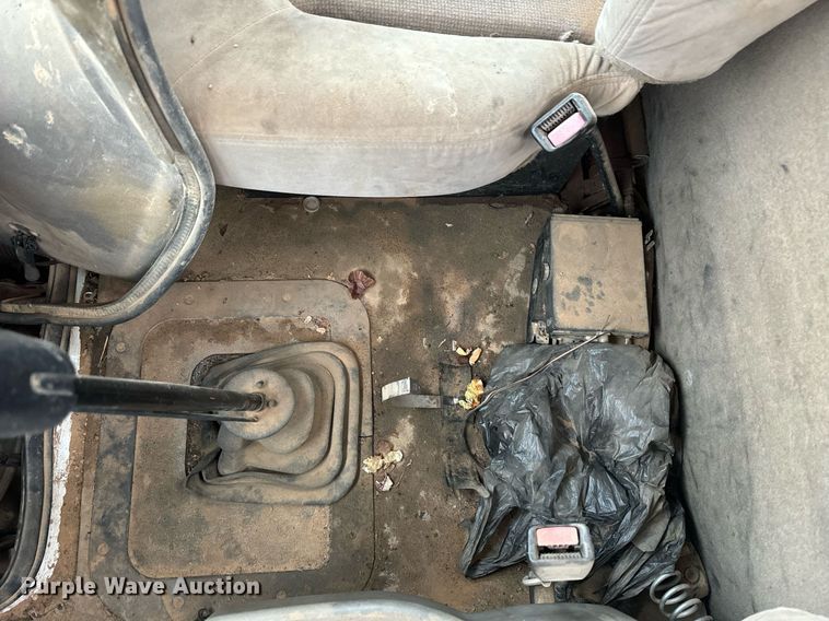 image for item DK6761 2007 Sterling L-Line semi truck