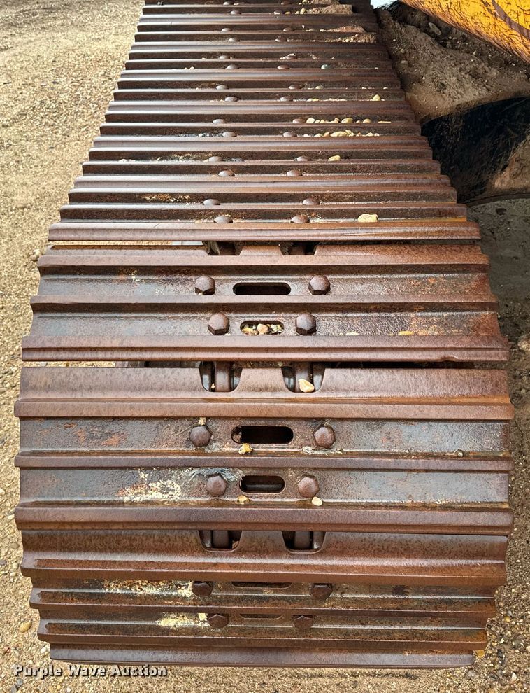 image for item DK6762 2005 Caterpillar 330C L excavator