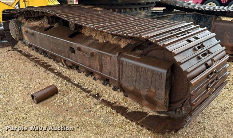 image for item DK6762 2005 Caterpillar 330C L excavator