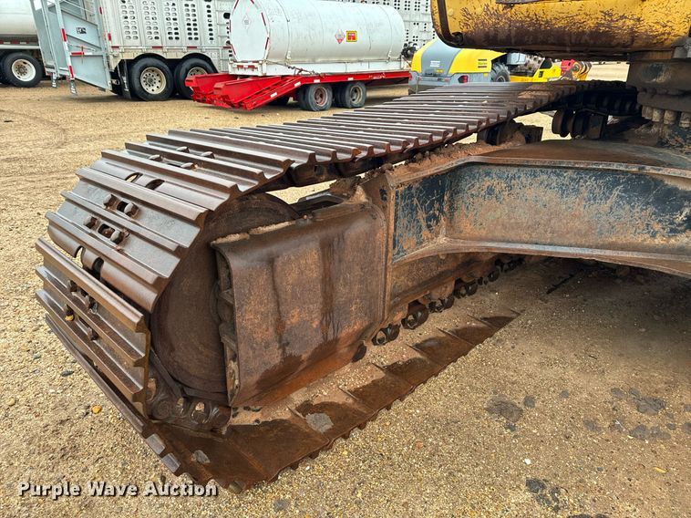 image for item DK6762 2005 Caterpillar 330C L excavator