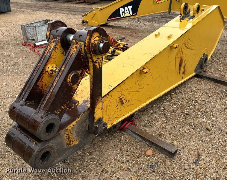 image for item DK6762 2005 Caterpillar 330C L excavator