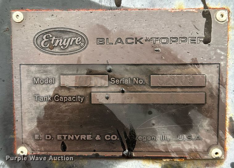 image for item DK6769 1997 Ford F800 oil distributor truck