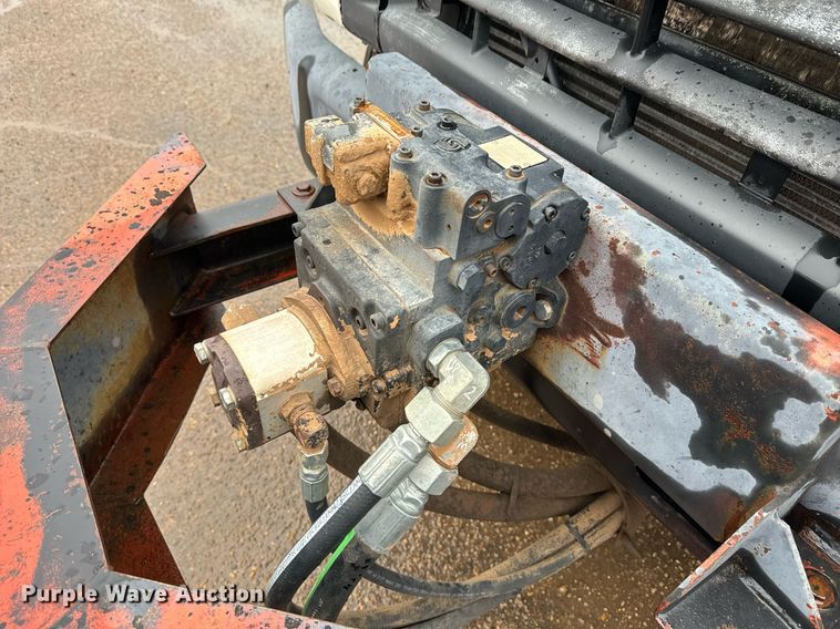 image for item DK6769 1997 Ford F800 oil distributor truck