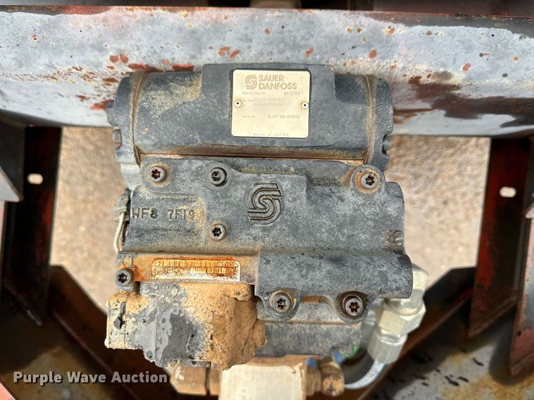 image for item DK6769 1997 Ford F800 oil distributor truck