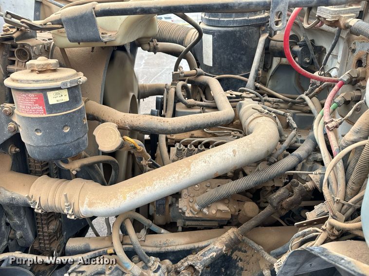 image for item DK6769 1997 Ford F800 oil distributor truck