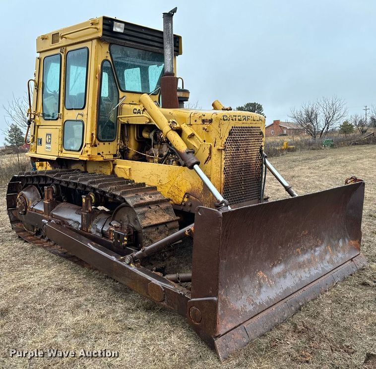 image for item DK6770 1981 Caterpillar D6D dozer
