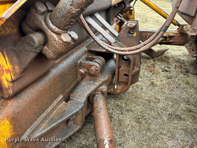 image for item DK6770 1981 Caterpillar D6D dozer