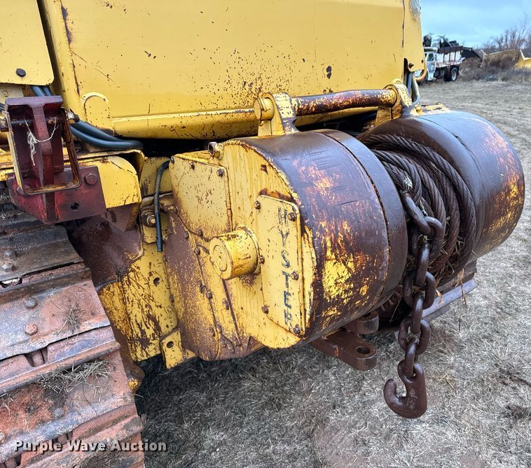 image for item DK6770 1981 Caterpillar D6D dozer