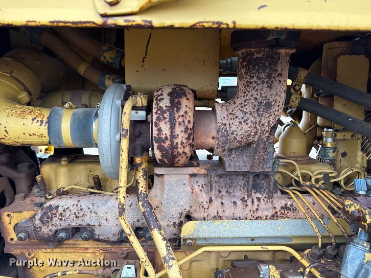 image for item DK6770 1981 Caterpillar D6D dozer