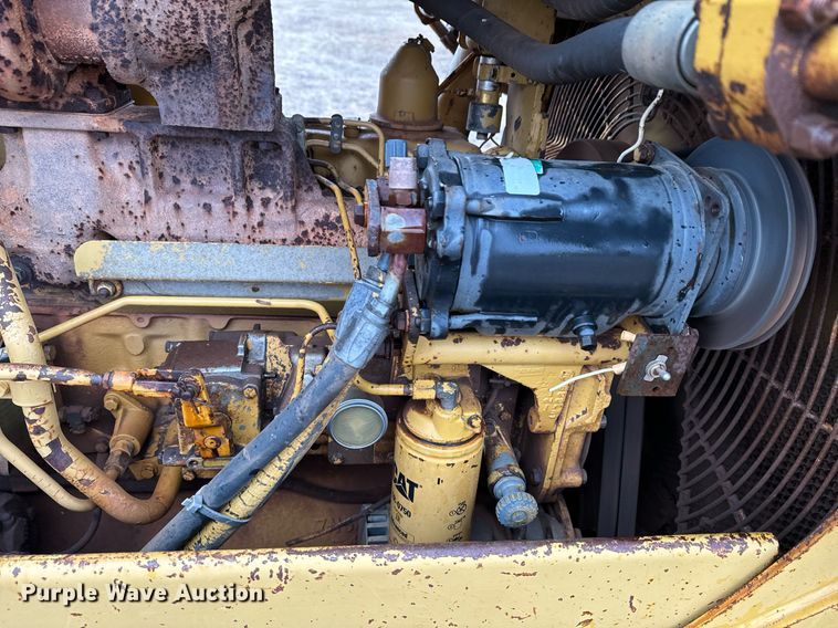 image for item DK6770 1981 Caterpillar D6D dozer