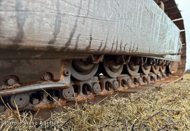 image for item DK6770 1981 Caterpillar D6D dozer