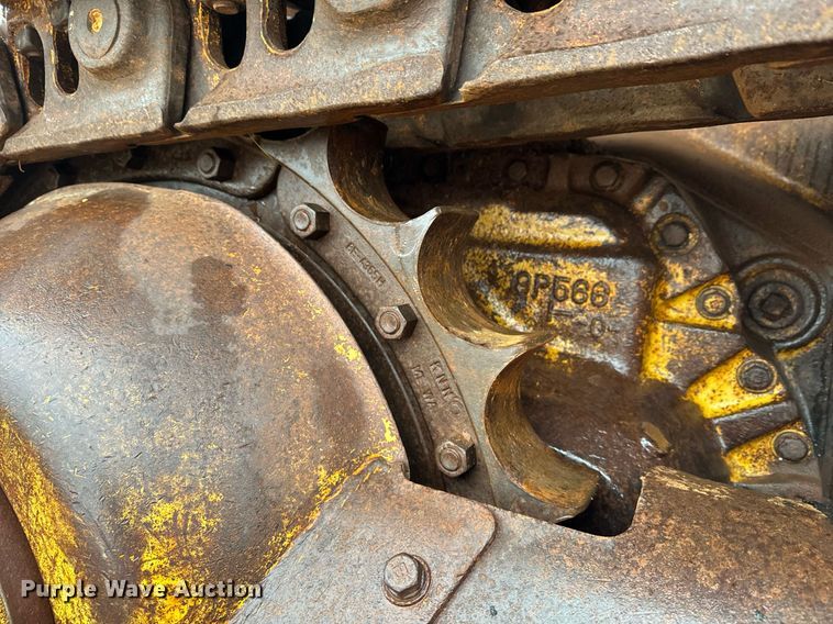 image for item DK6770 1981 Caterpillar D6D dozer