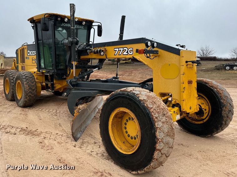 image for item DK6771 2011 John Deere 772G motor grader