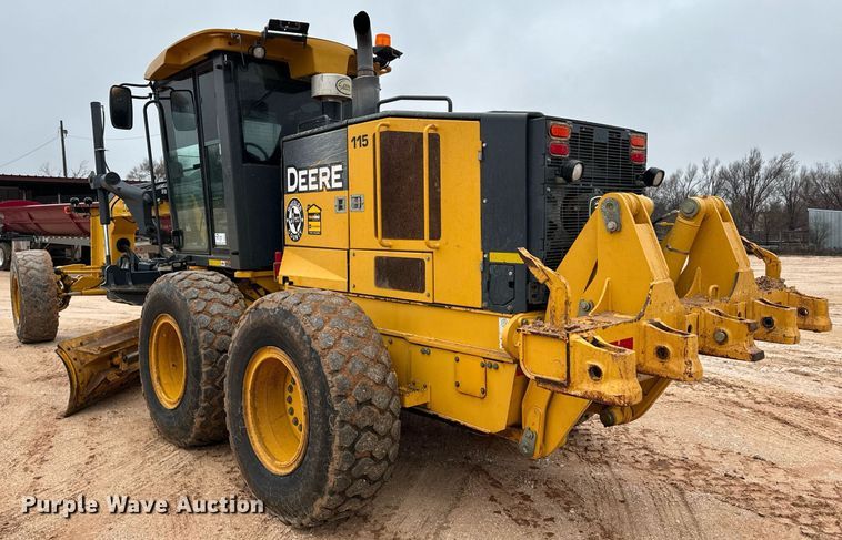 image for item DK6771 2011 John Deere 772G motor grader