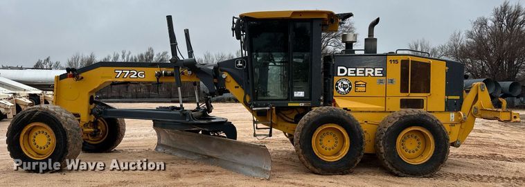 image for item DK6771 2011 John Deere 772G motor grader