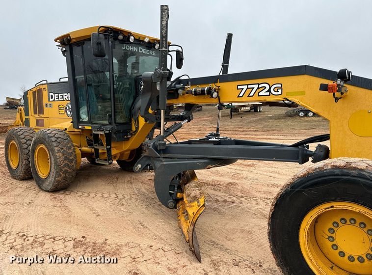 image for item DK6771 2011 John Deere 772G motor grader