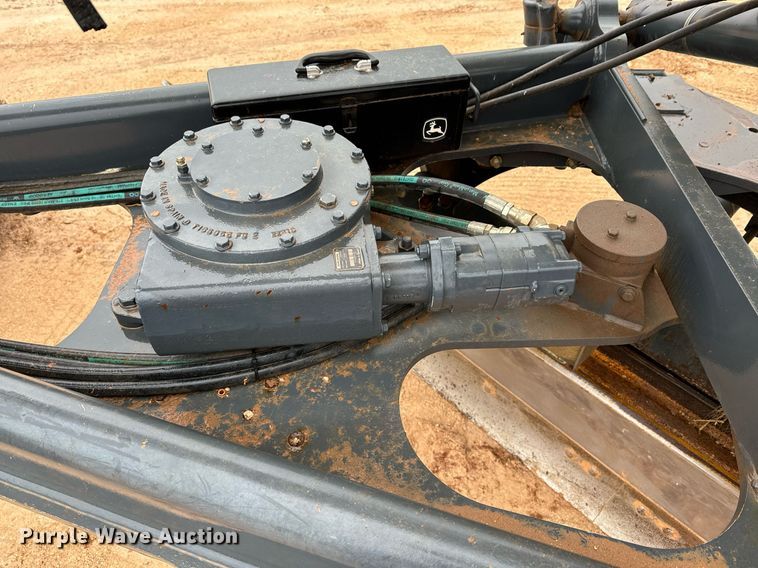 image for item DK6771 2011 John Deere 772G motor grader