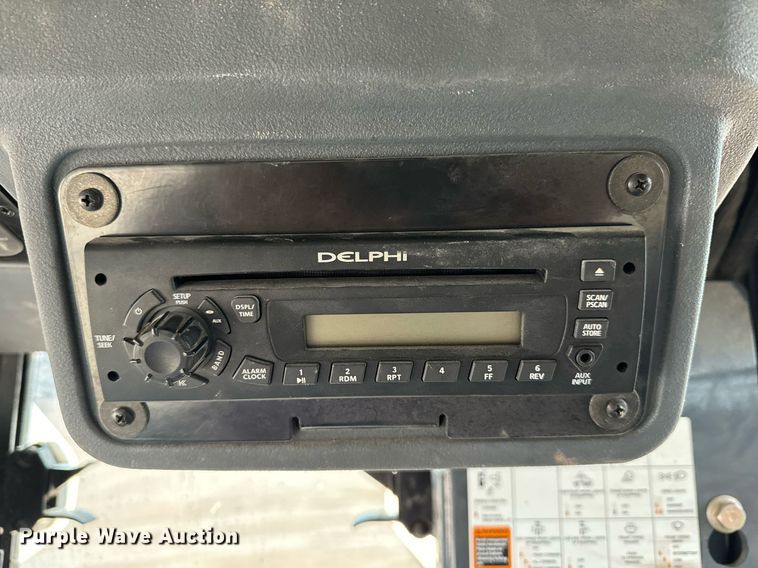 image for item DK6771 2011 John Deere 772G motor grader