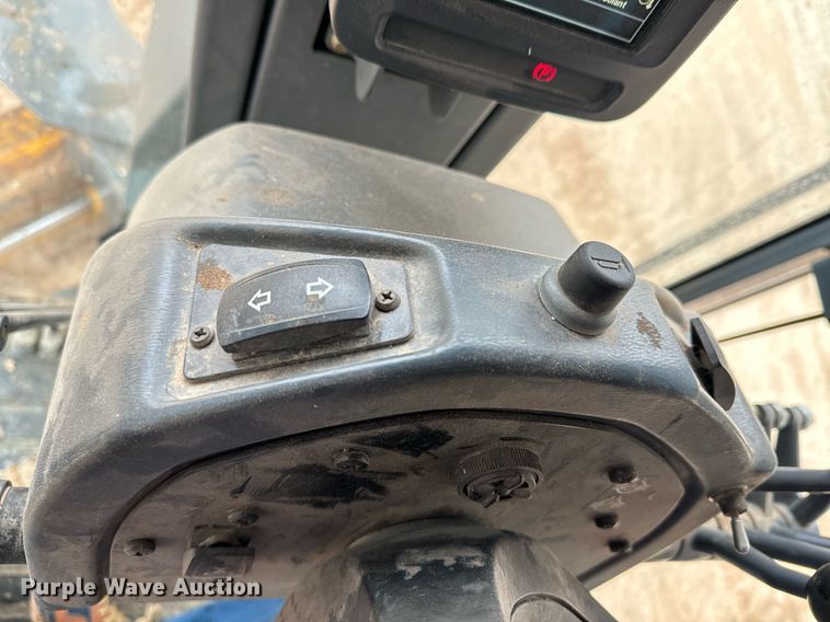 image for item DK6771 2011 John Deere 772G motor grader