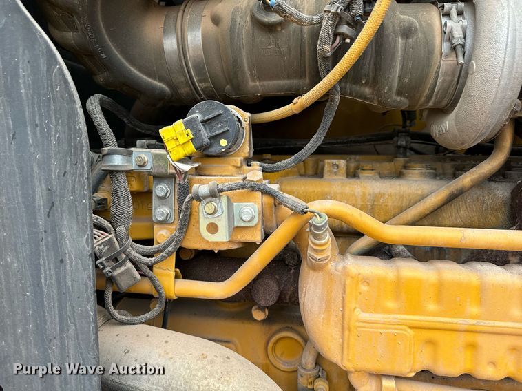 image for item DK6771 2011 John Deere 772G motor grader