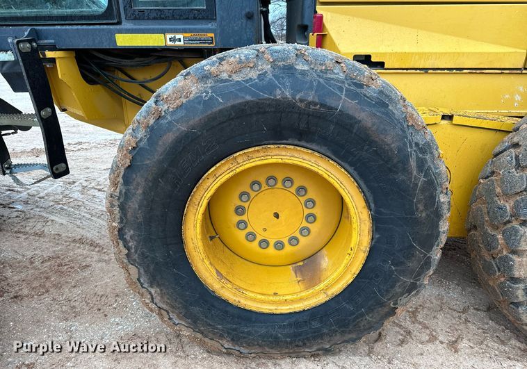 image for item DK6771 2011 John Deere 772G motor grader