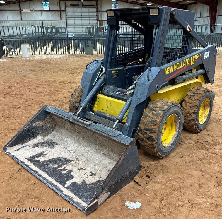 image for item DK6772 2000 New Holland LS160 skid steer loader