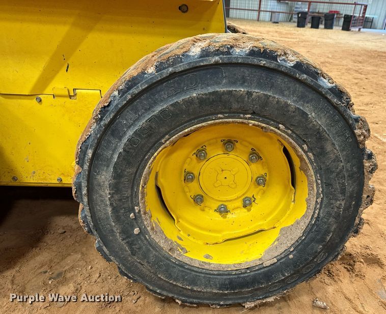 image for item DK6772 2000 New Holland LS160 skid steer loader