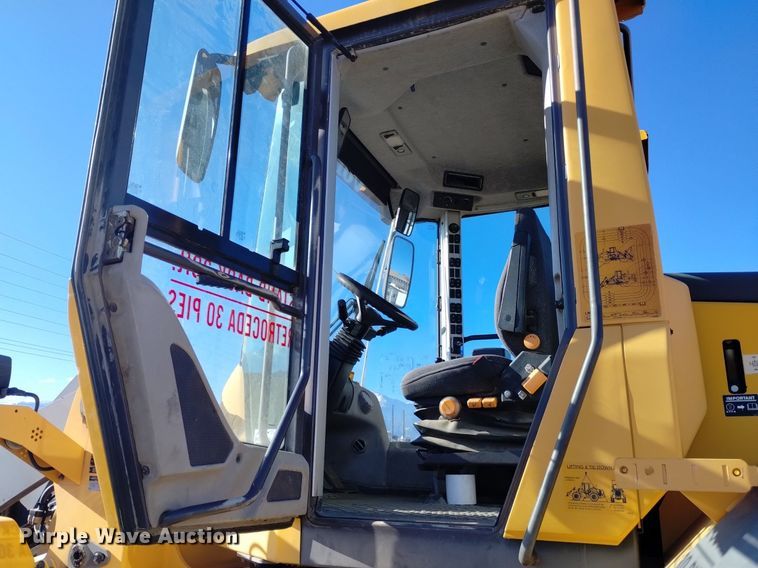 image for item DK8971 2009 Volvo  L90F   wheel loader