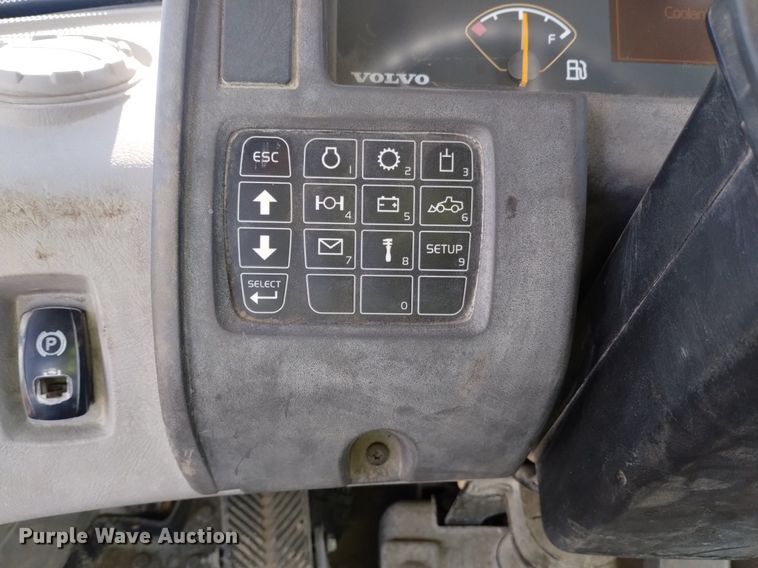 image for item DK8971 2009 Volvo  L90F   wheel loader