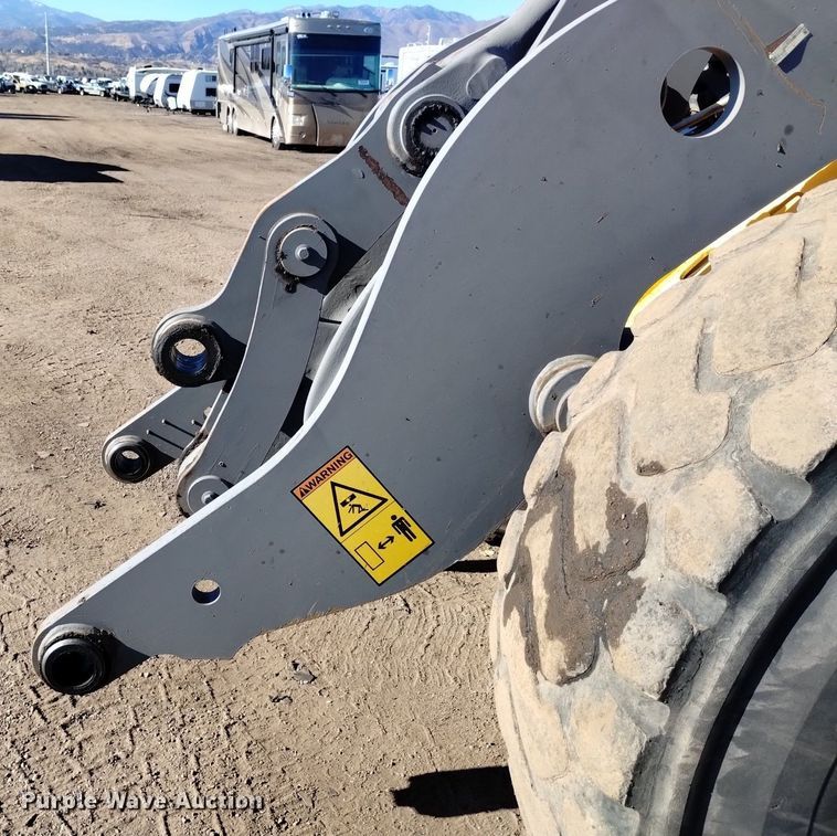 image for item DK8971 2009 Volvo  L90F   wheel loader