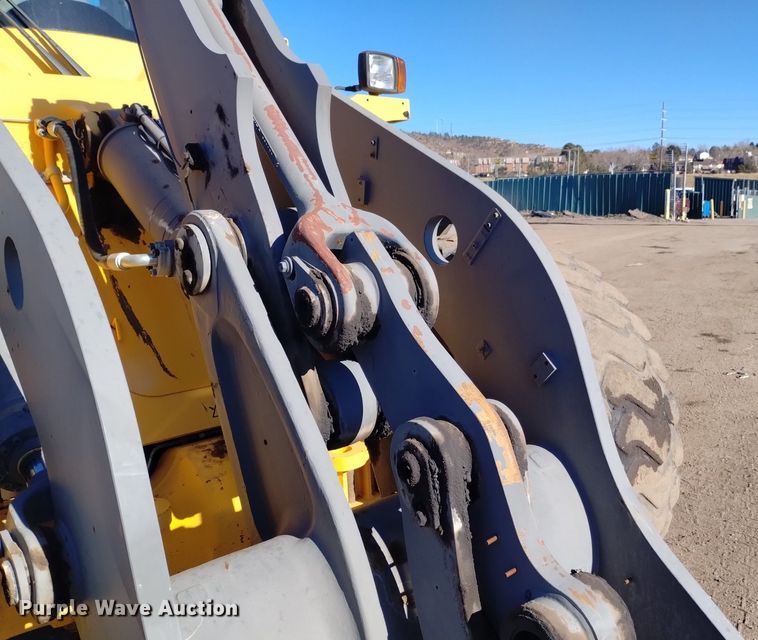 image for item DK8971 2009 Volvo  L90F   wheel loader