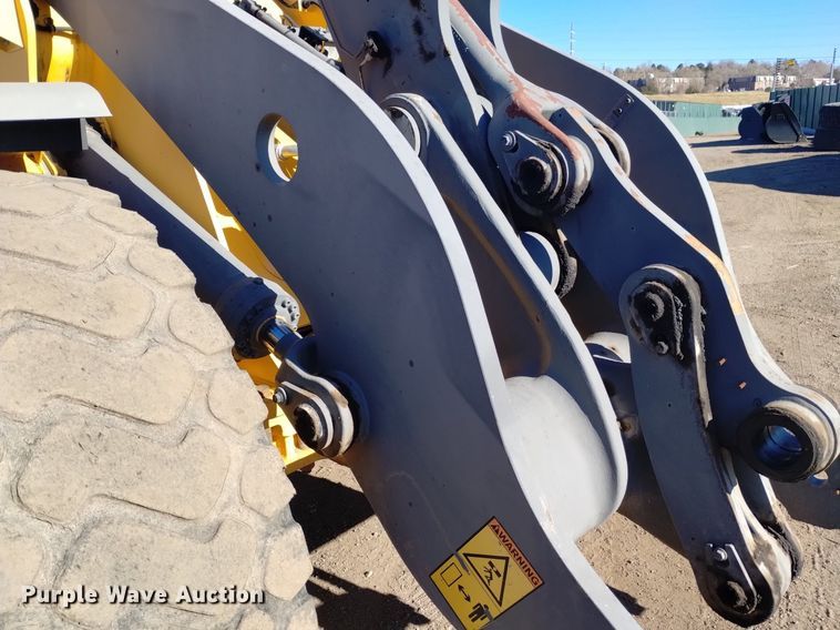 image for item DK8971 2009 Volvo  L90F   wheel loader