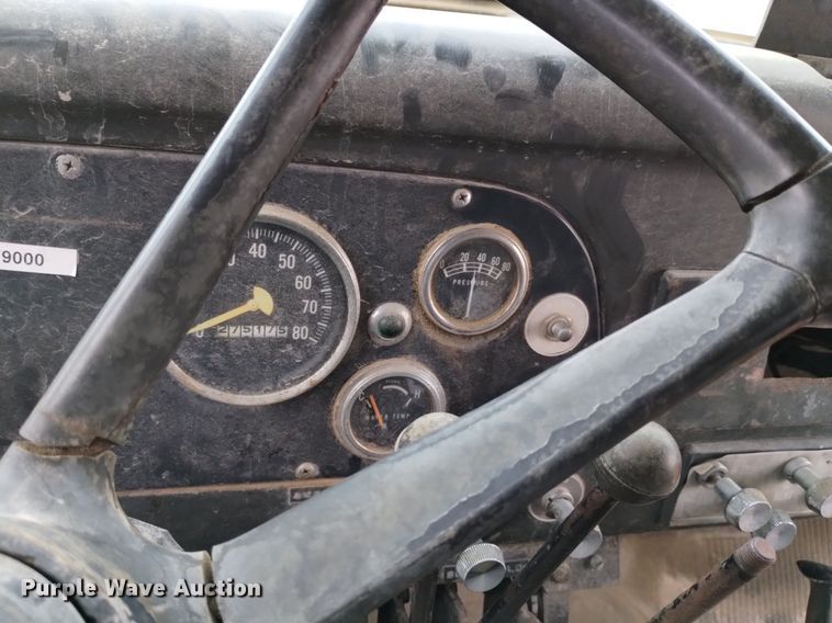 image for item DK8992 1971 International Loadstar 1700 dump truck